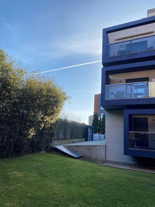 Precioso - Moderno Terraza Y Parking, 2 Hab, 2 Banos, 6-7 Pers - Dispo Abril Y Mayo Llanes Exterior foto
